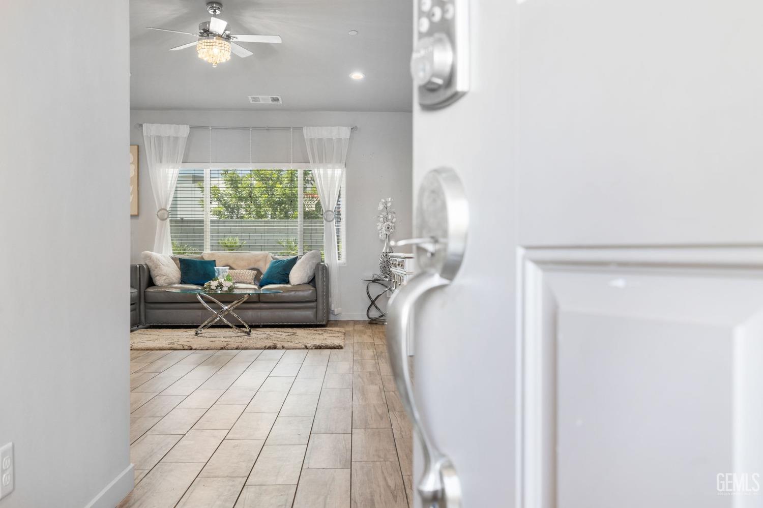 9803 Pocohontas Lane