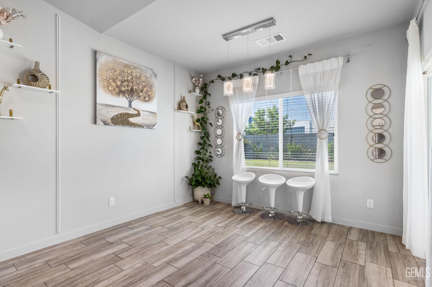 9803 Pocohontas Lane