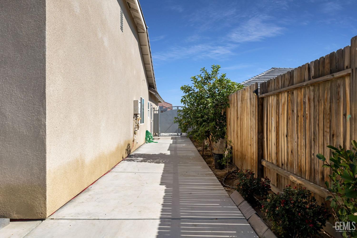9803 Pocohontas Lane