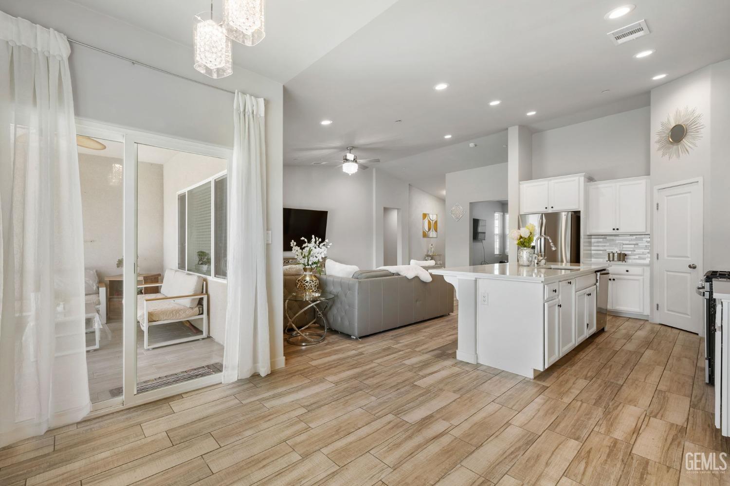 9803 Pocohontas Lane