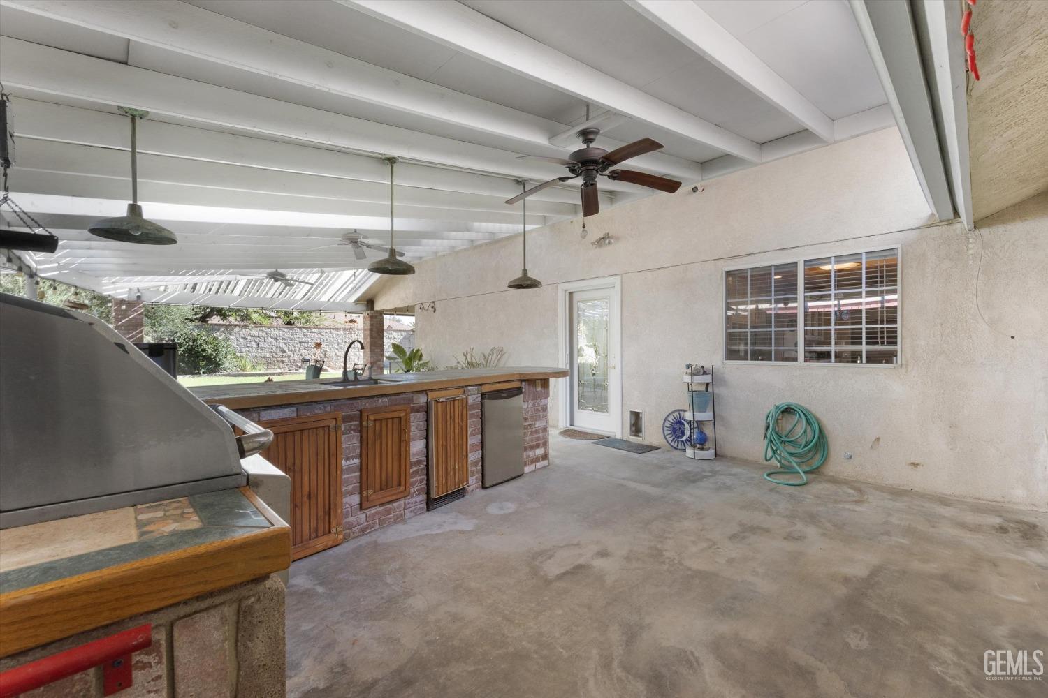 1124 Stub Oak Avenue