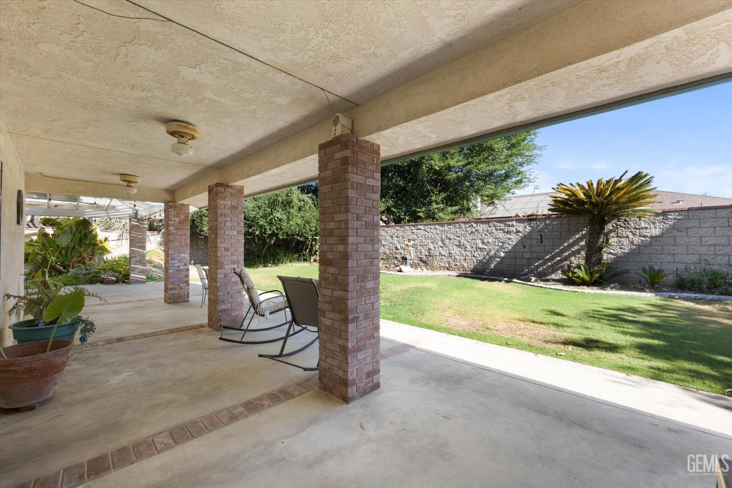 1124 Stub Oak Avenue