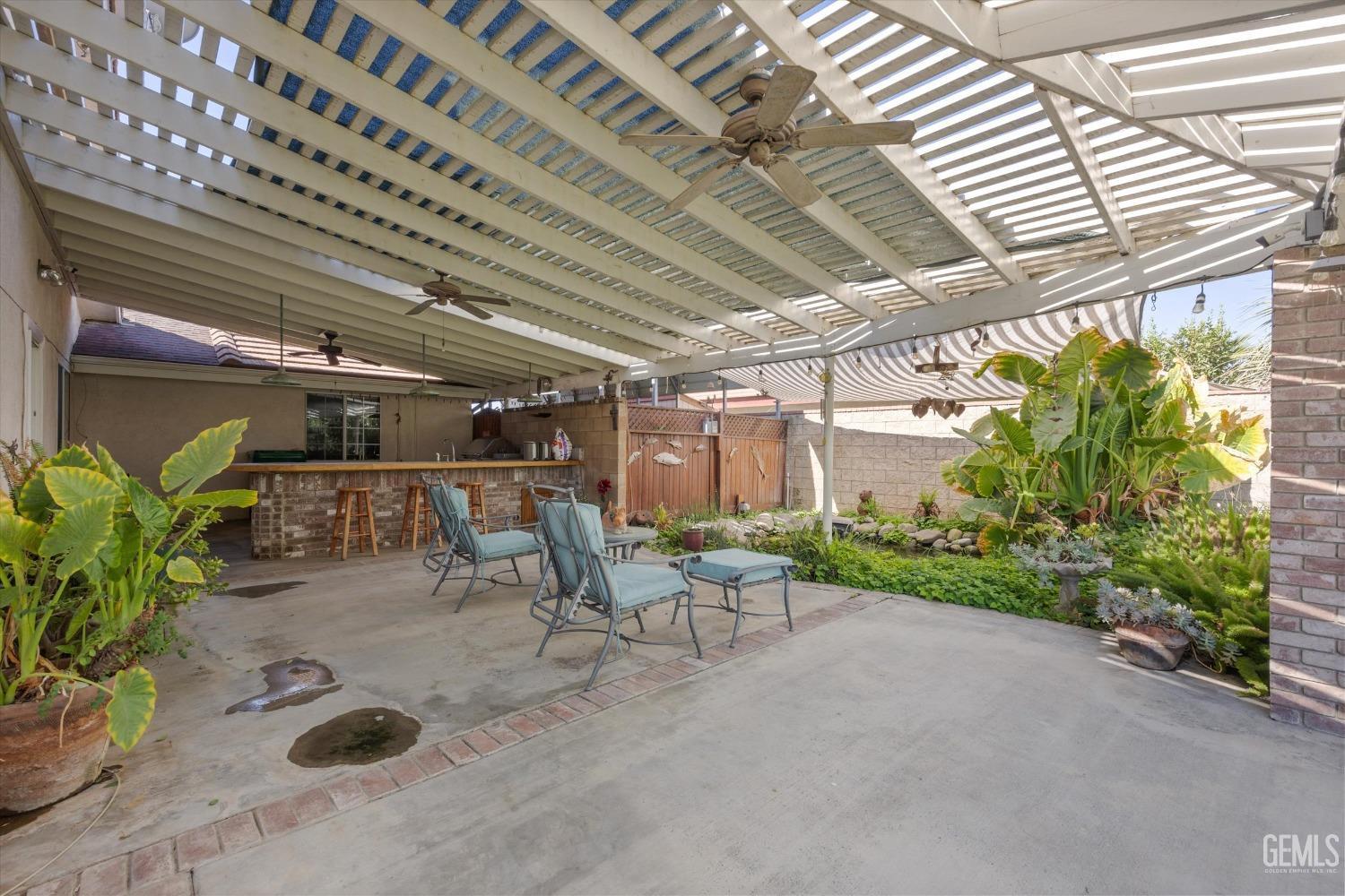 1124 Stub Oak Avenue