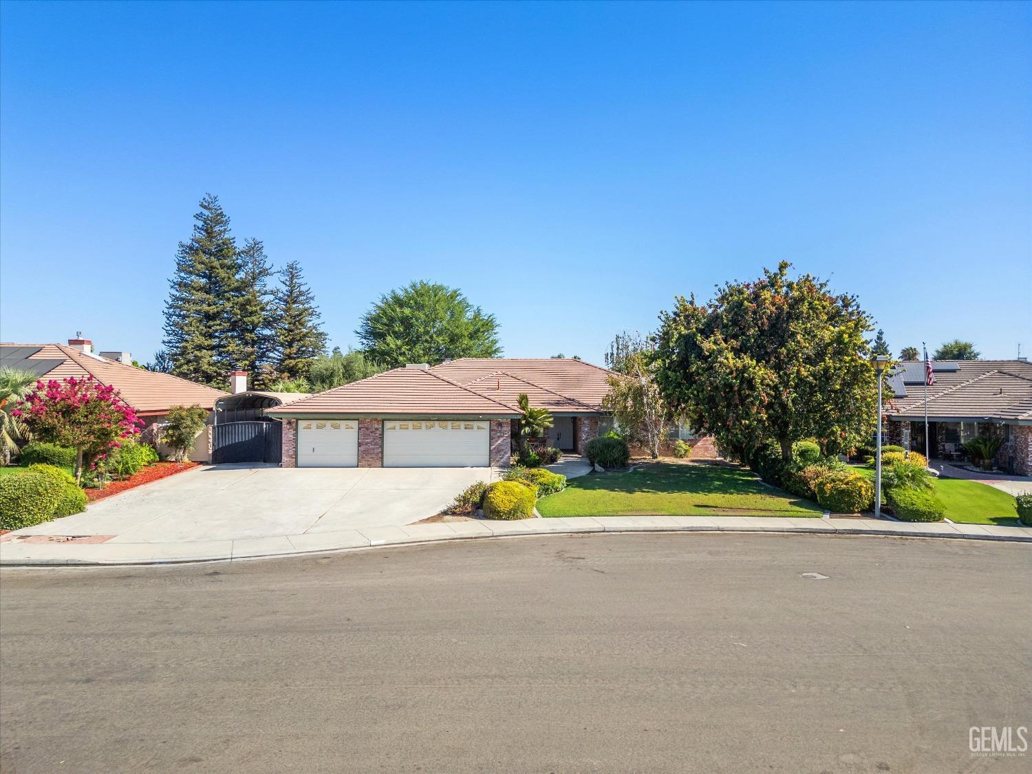 1124 Stub Oak Avenue
