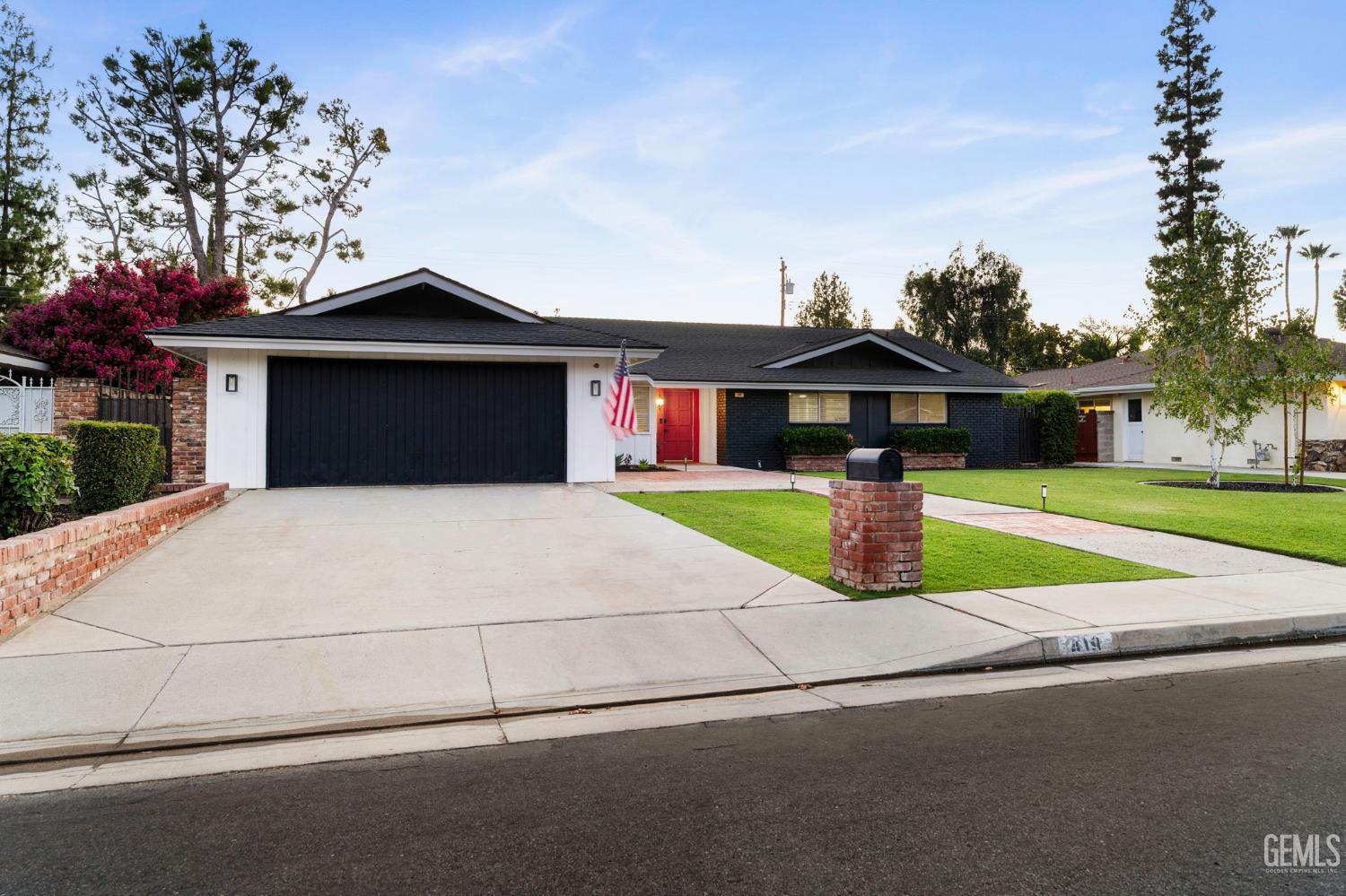 419 Starmount Lane