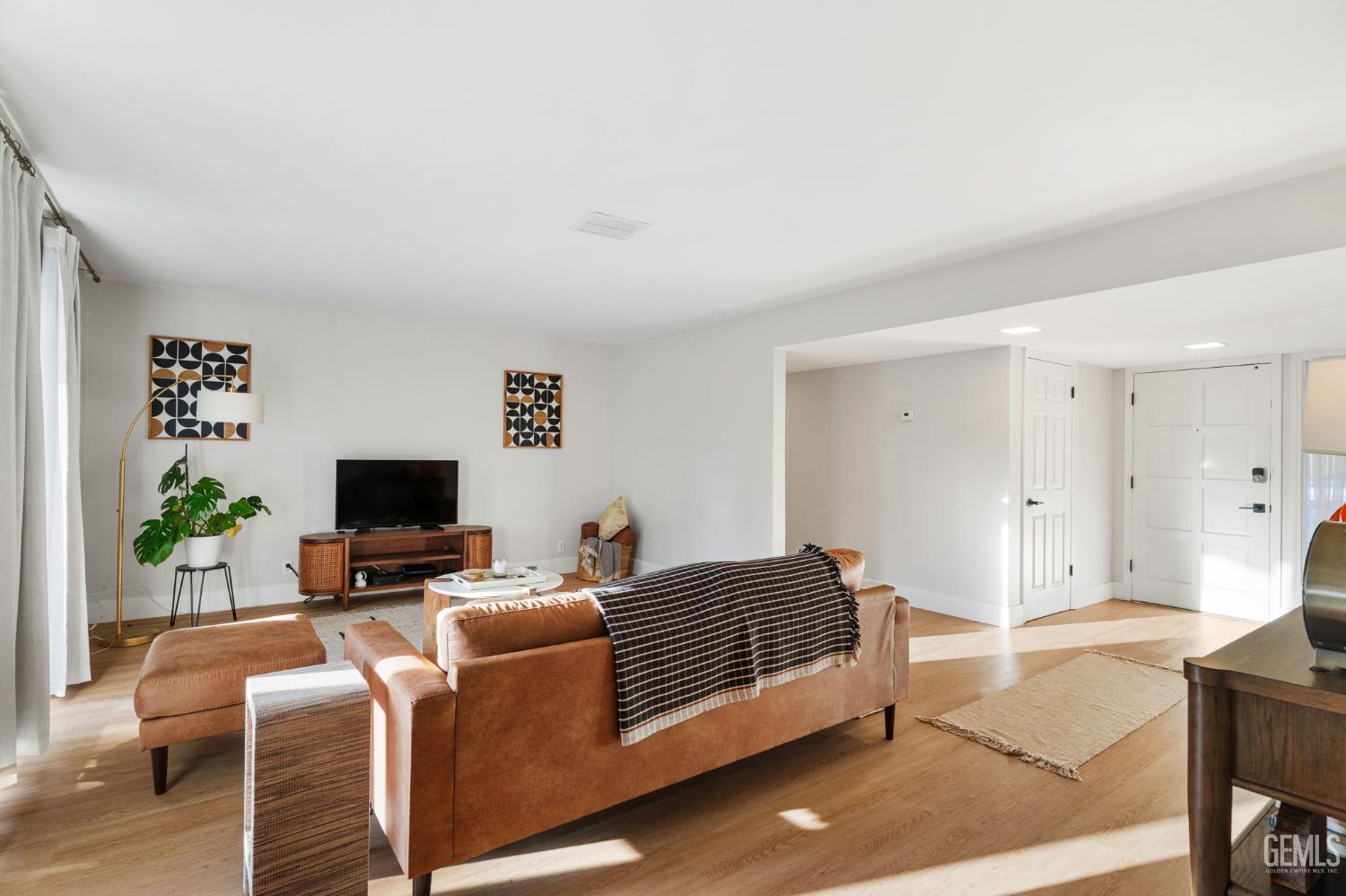 419 Starmount Lane