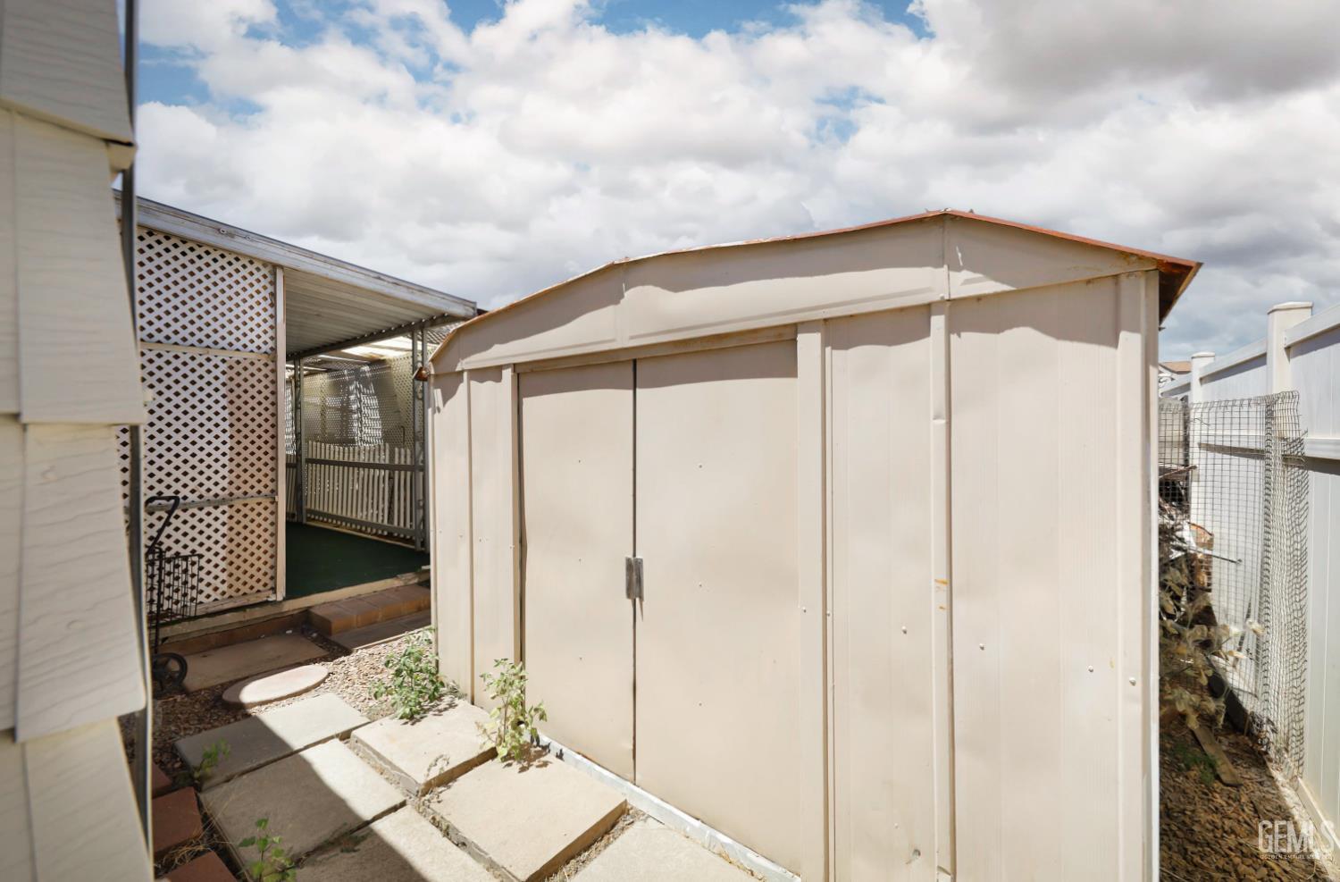 6000 E Brundage Lane Unit: 23