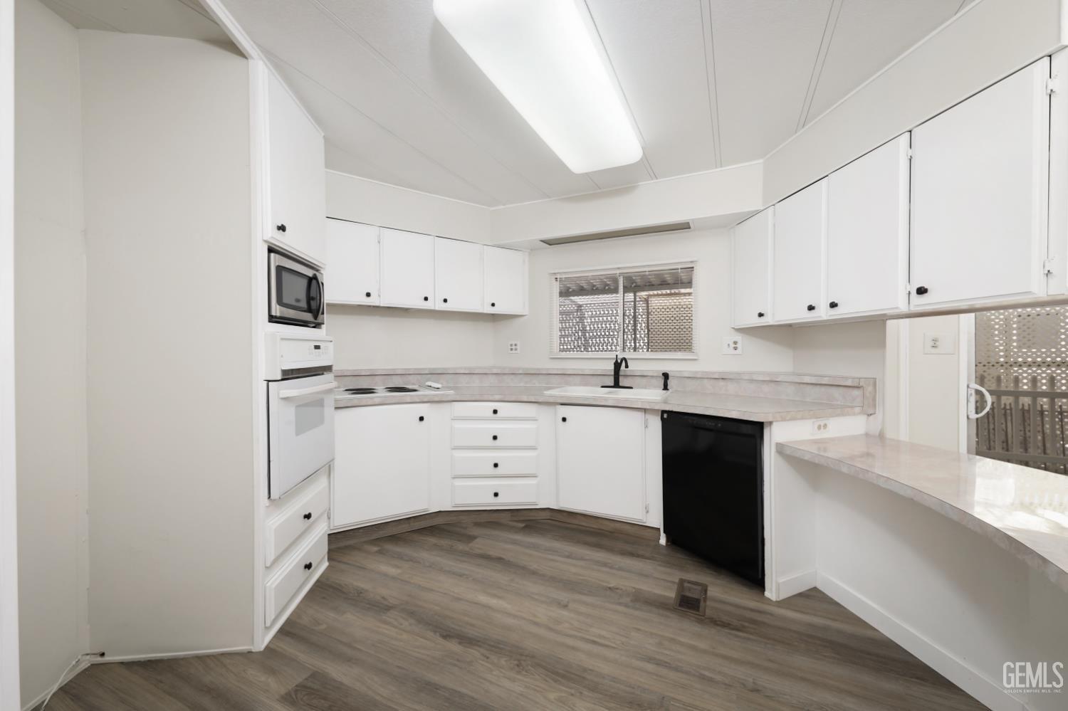 6000 E Brundage Lane Unit: 23