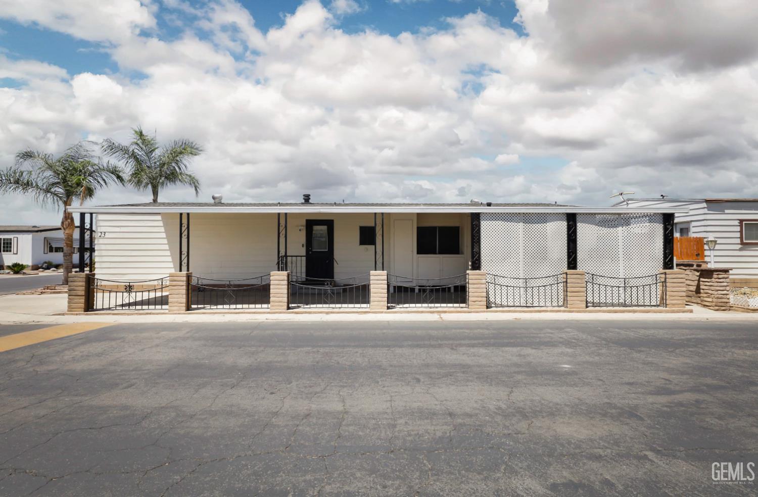 6000 E Brundage Lane Unit: 23