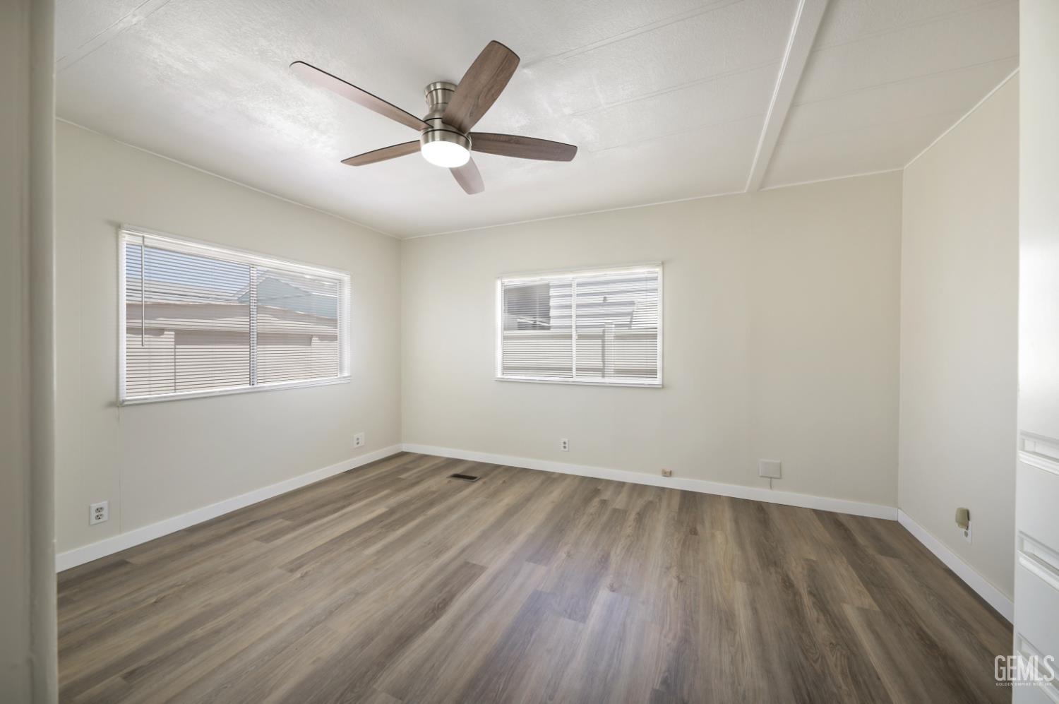 6000 E Brundage Lane Unit: 23