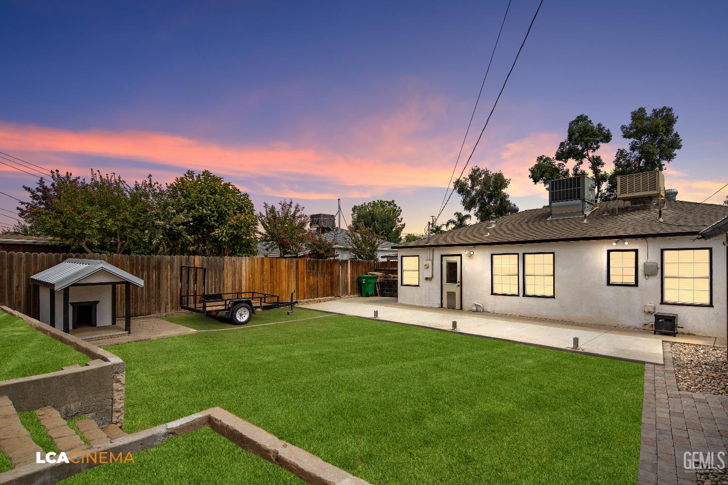 2828 Hawthorne Avenue