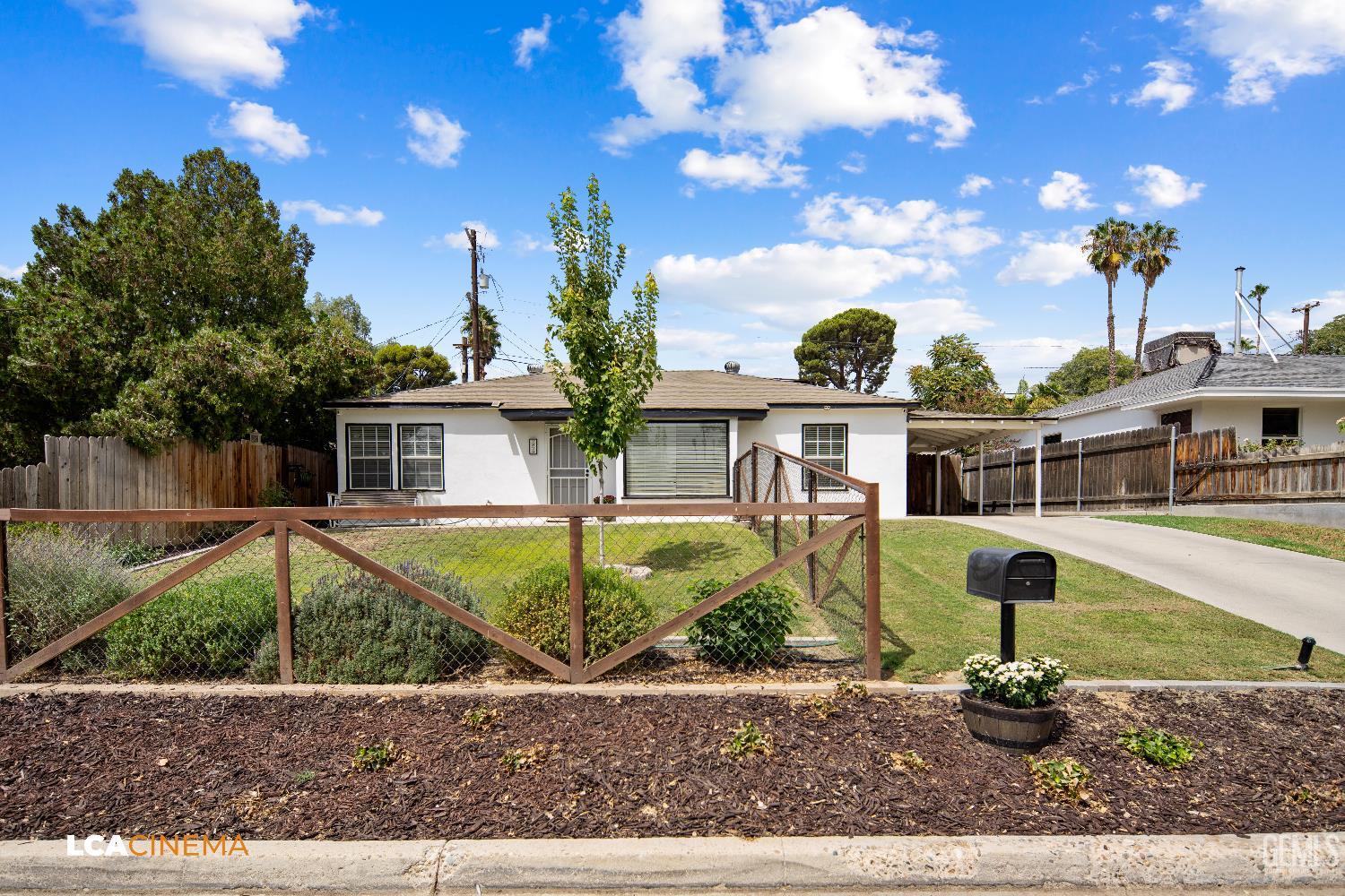 2828 Hawthorne Avenue
