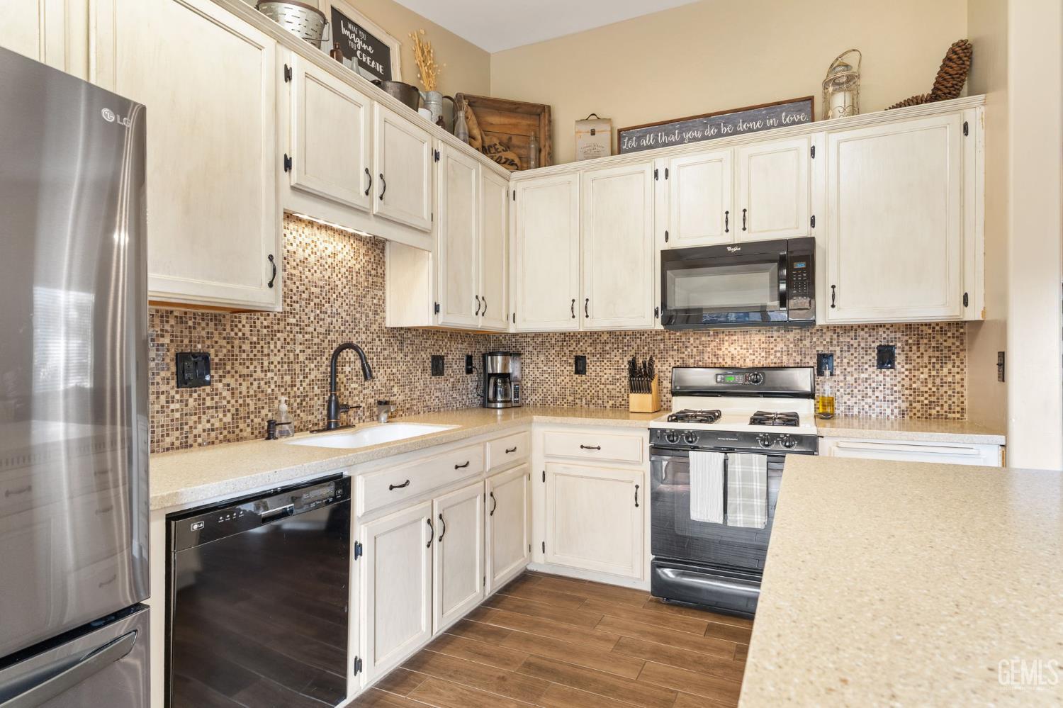 10113 Thistledown Lane