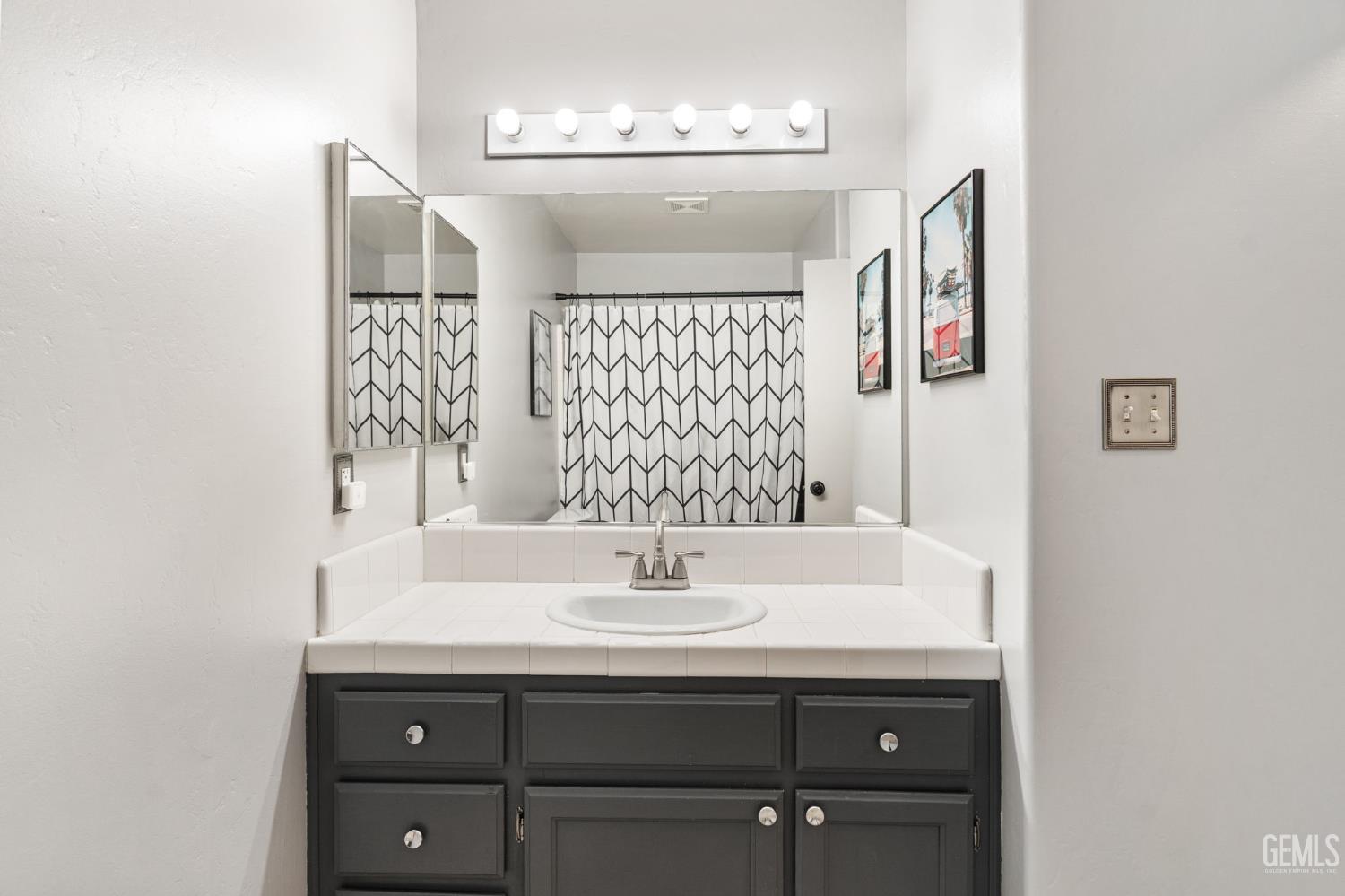 10113 Thistledown Lane