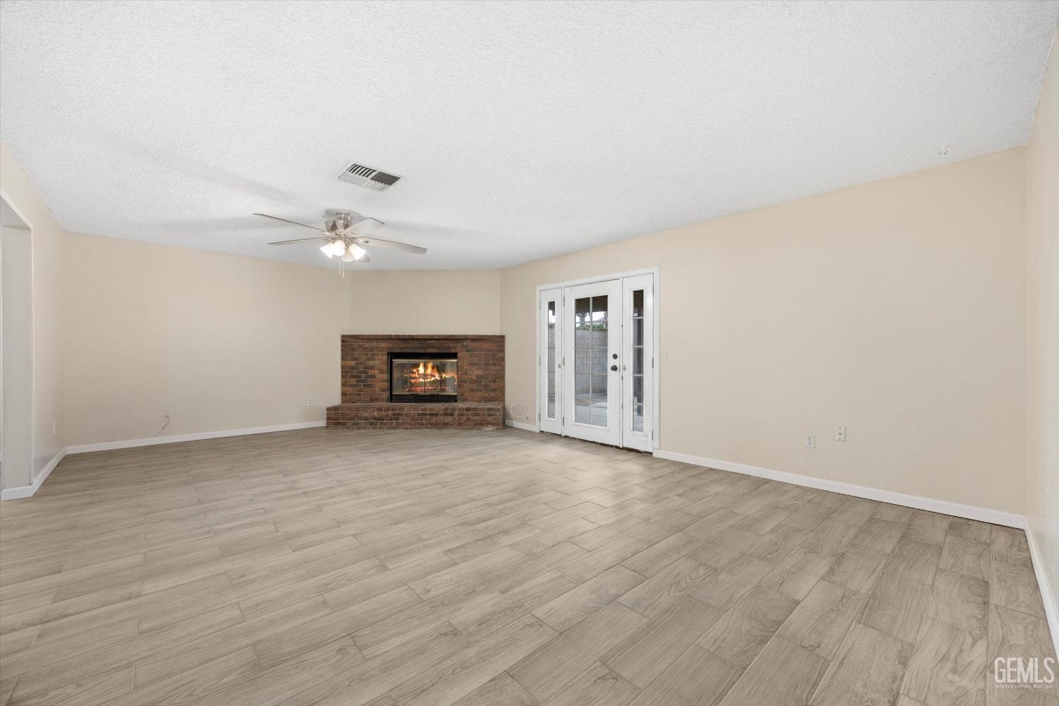 2005 Springfield Avenue