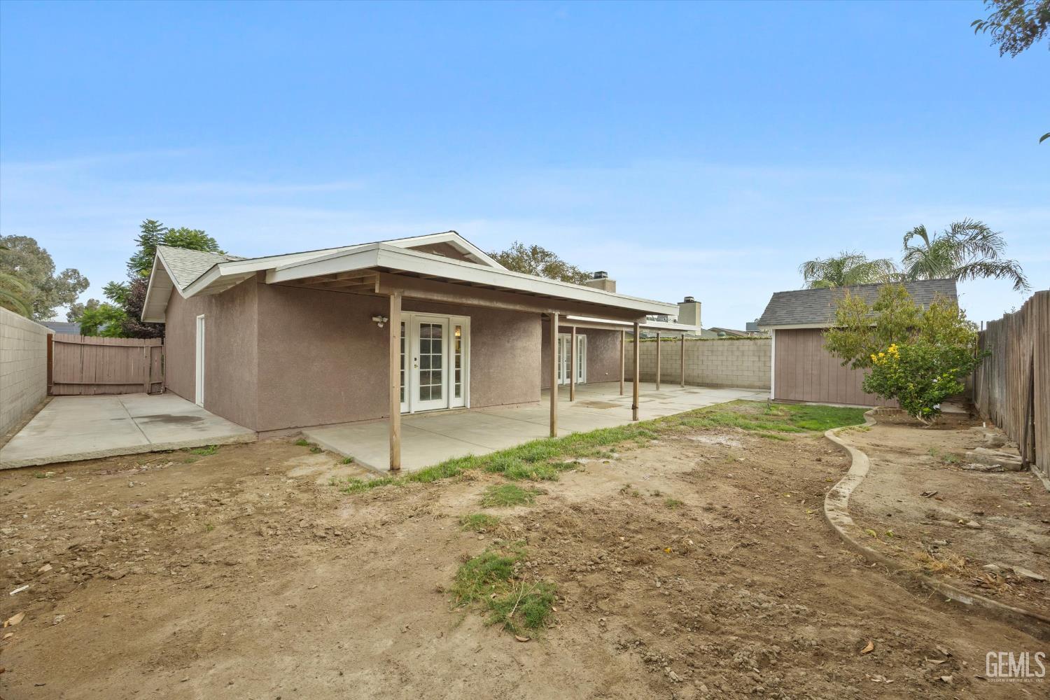 2005 Springfield Avenue