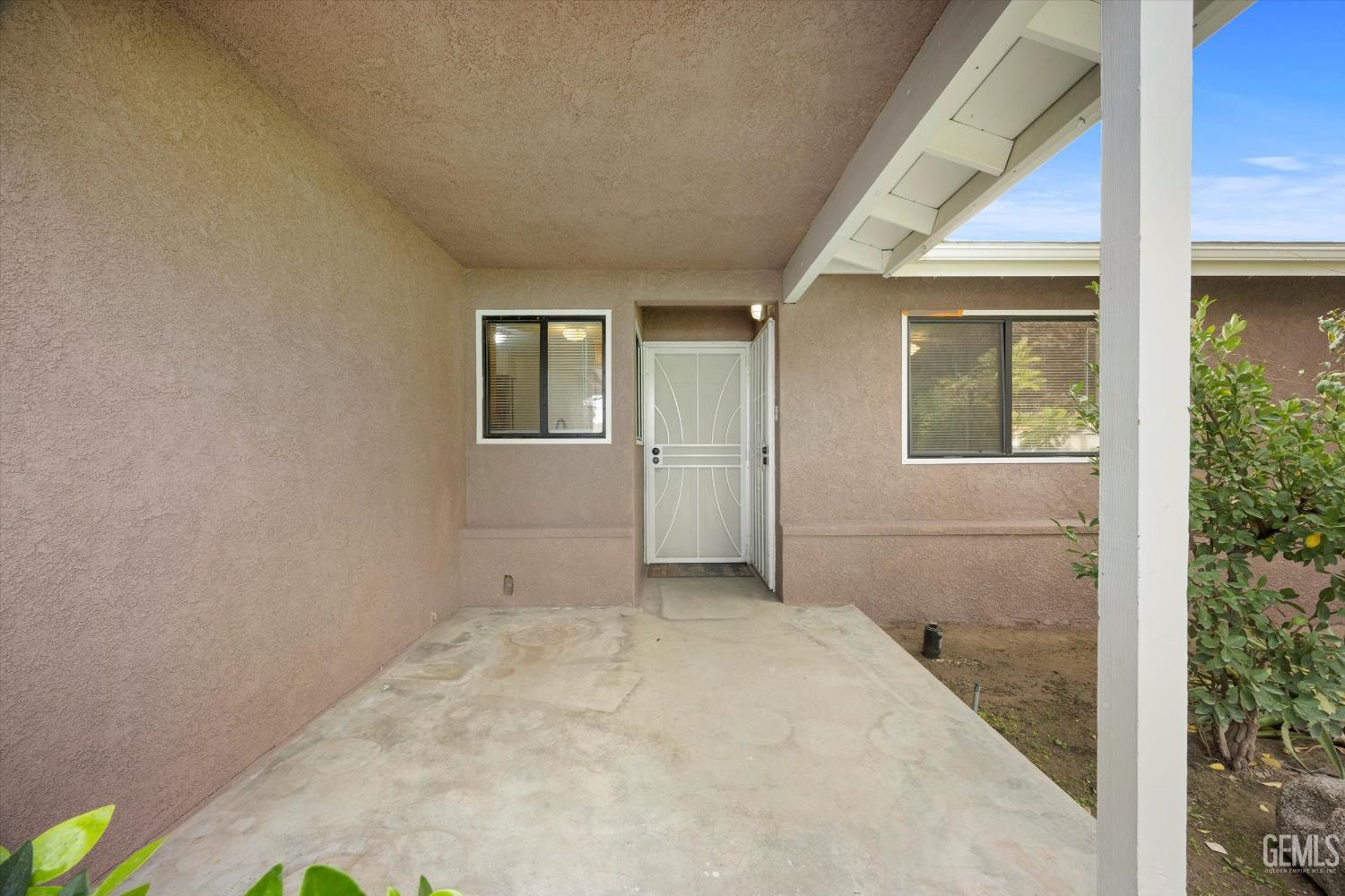 2005 Springfield Avenue