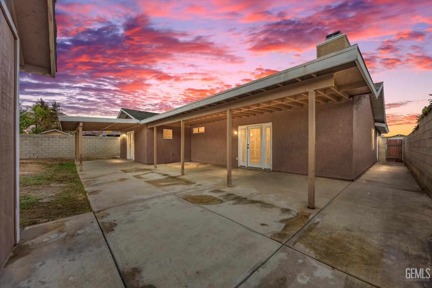 2005 Springfield Avenue