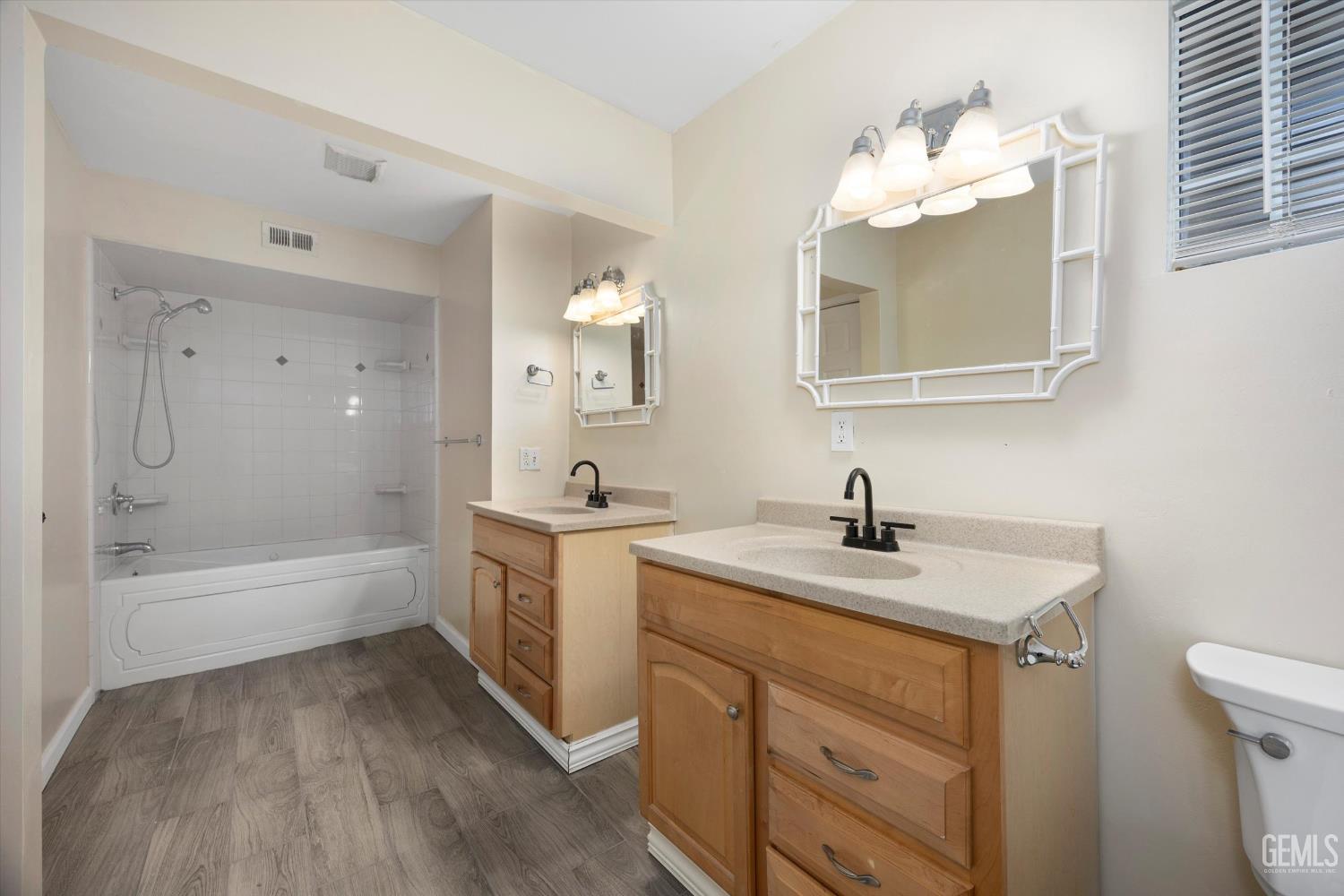 2005 Springfield Avenue