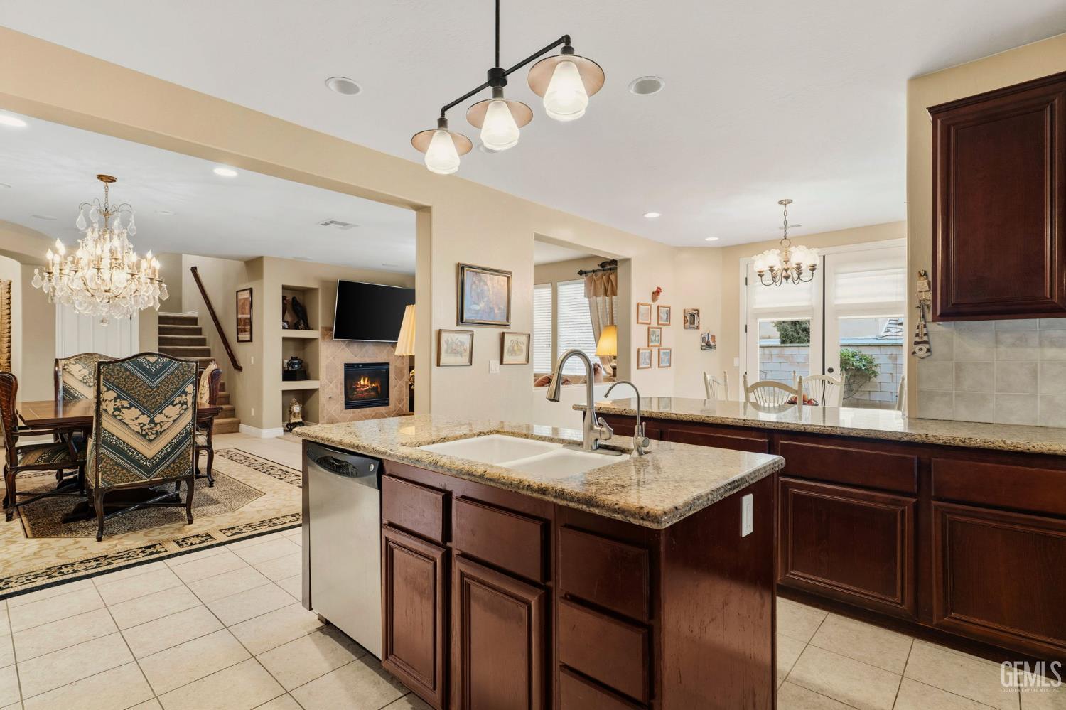 5206 Village Green Lane