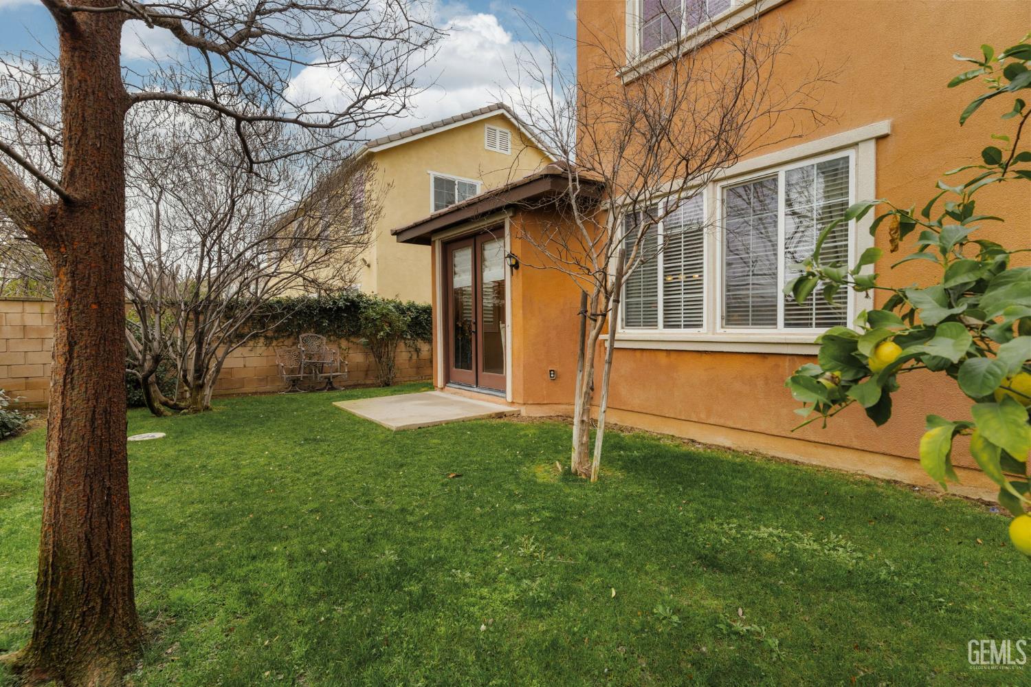 5206 Village Green Lane