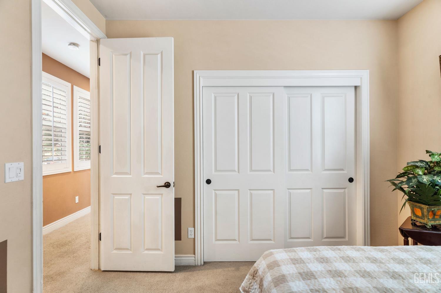 5206 Village Green Lane