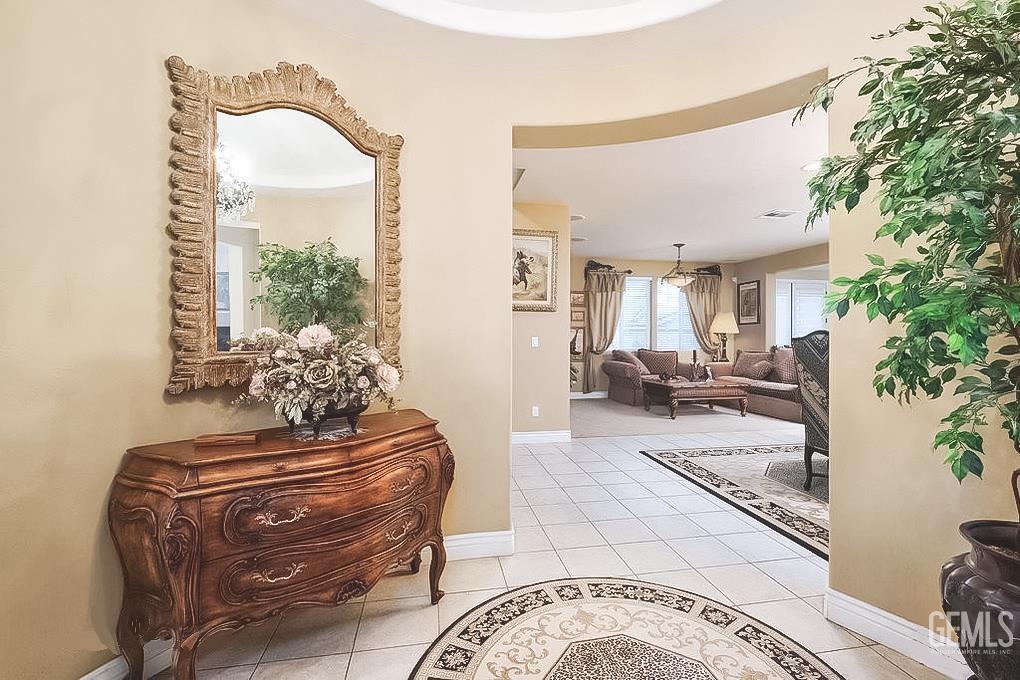 5206 Village Green Lane