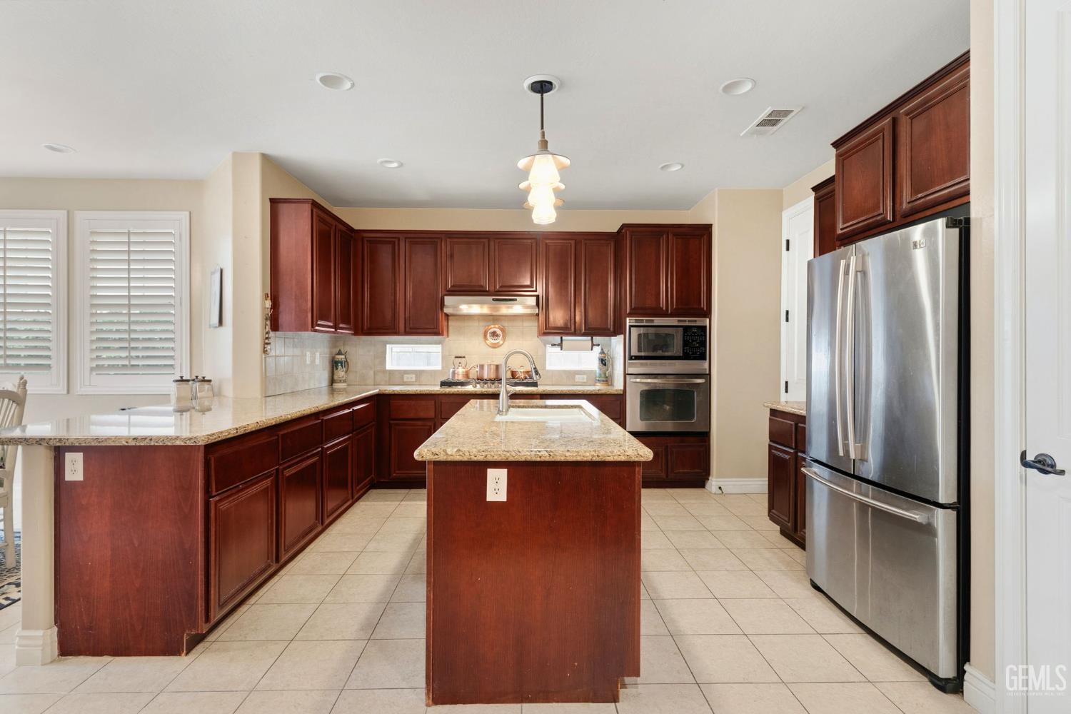 5206 Village Green Lane