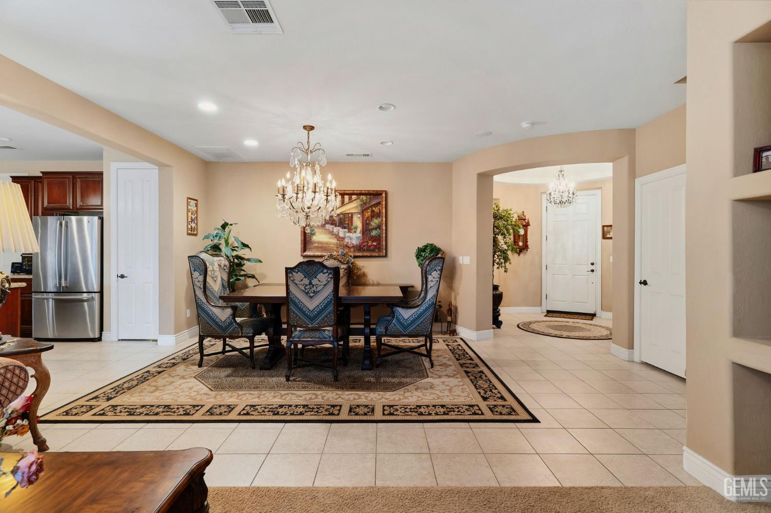 5206 Village Green Lane