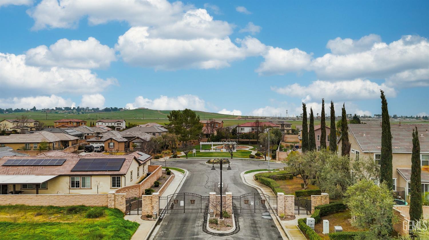 5206 Village Green Lane