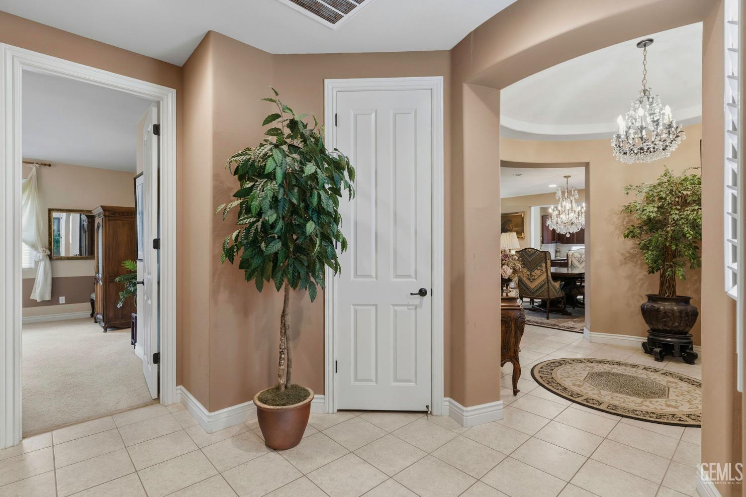 5206 Village Green Lane