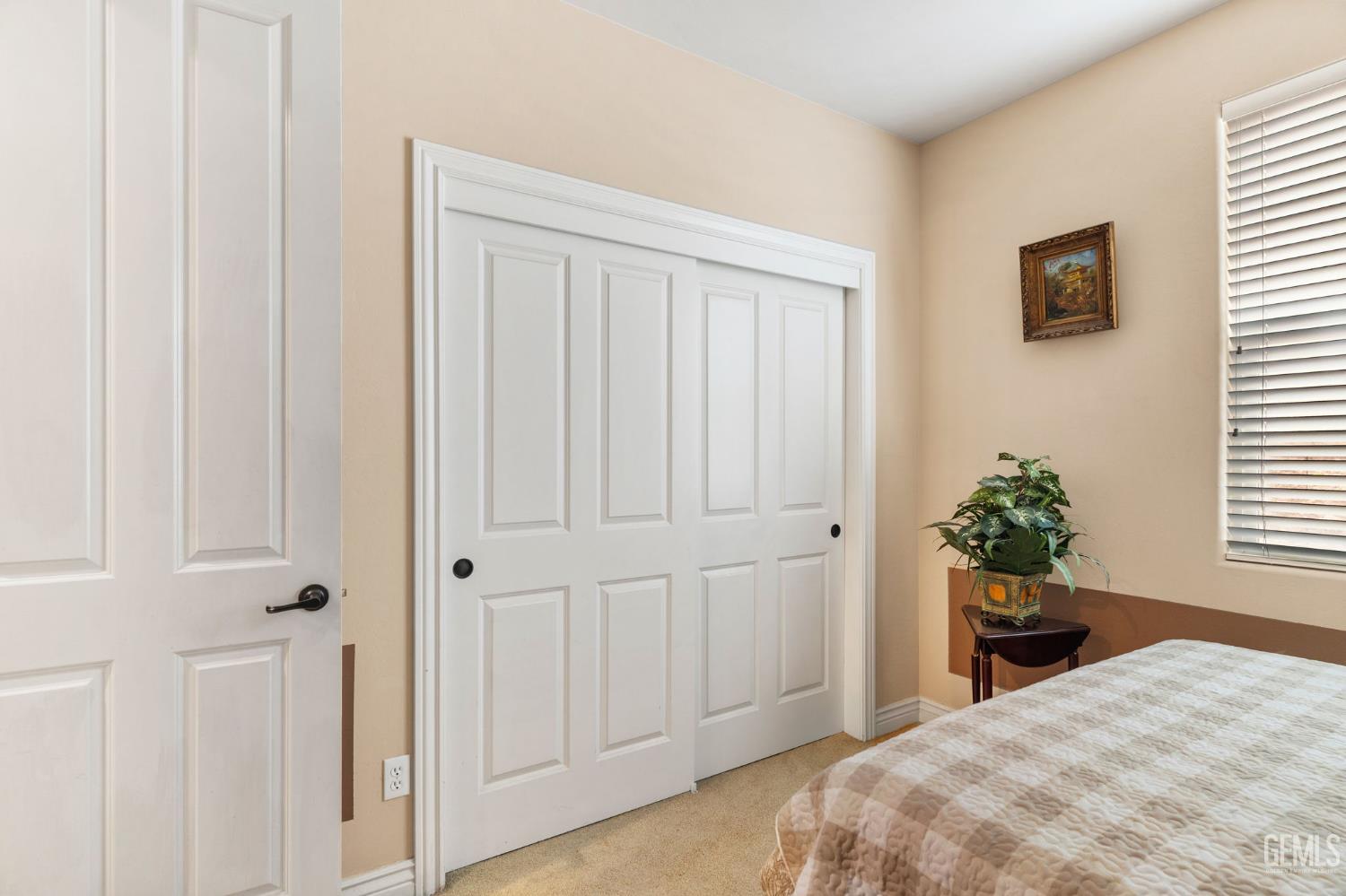 5206 Village Green Lane