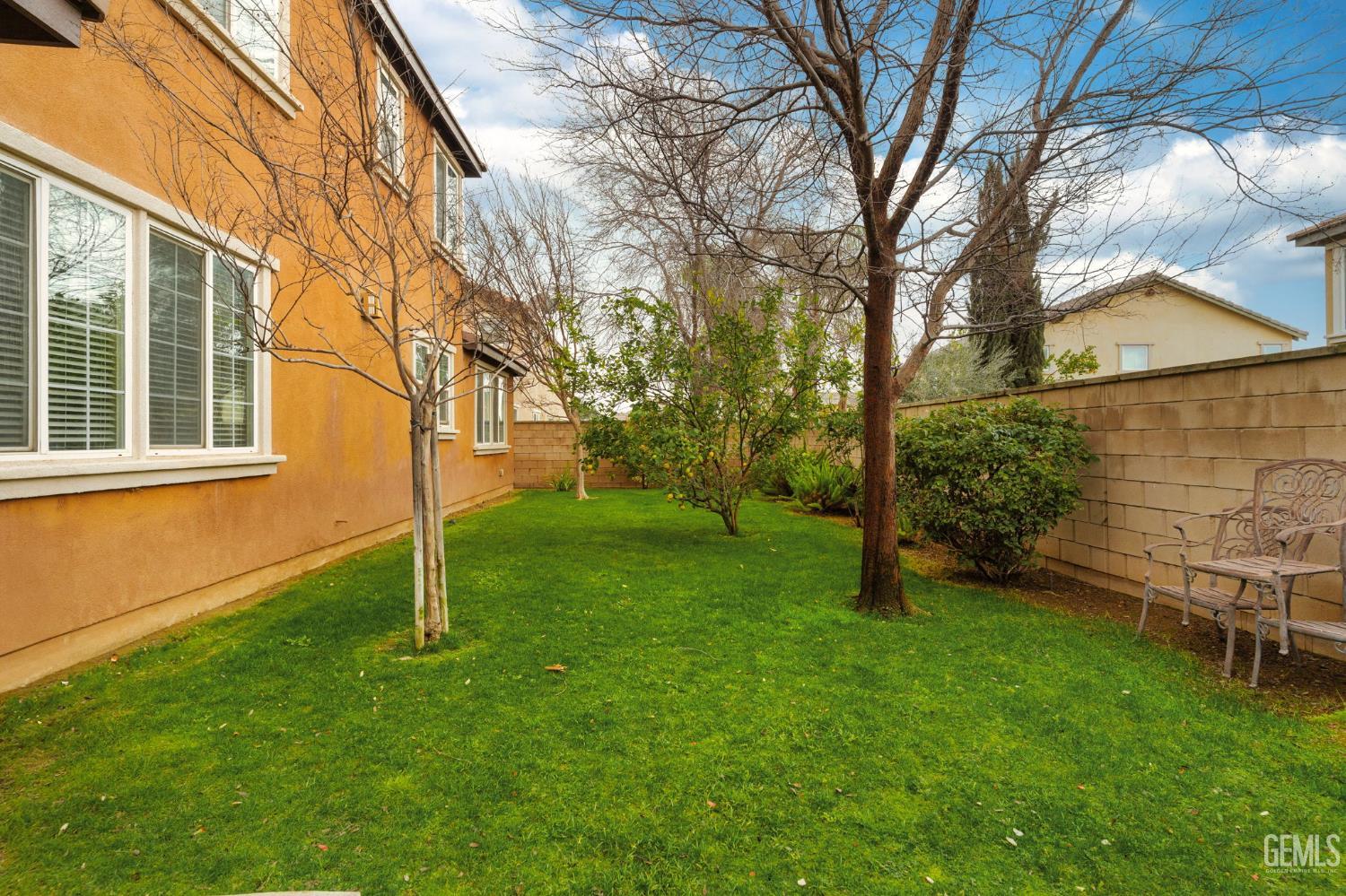 5206 Village Green Lane