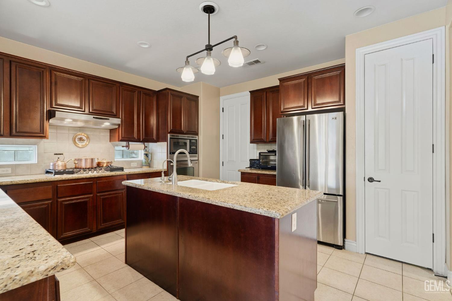 5206 Village Green Lane