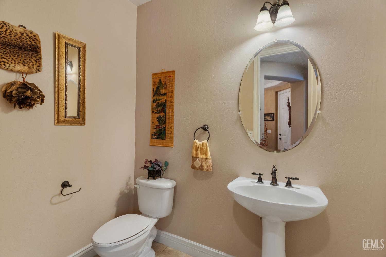 5206 Village Green Lane