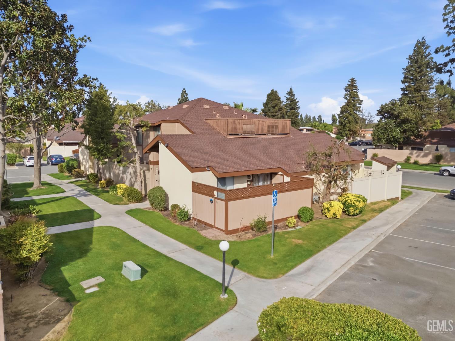 5400 Dunsmuir Road Unit: 23
