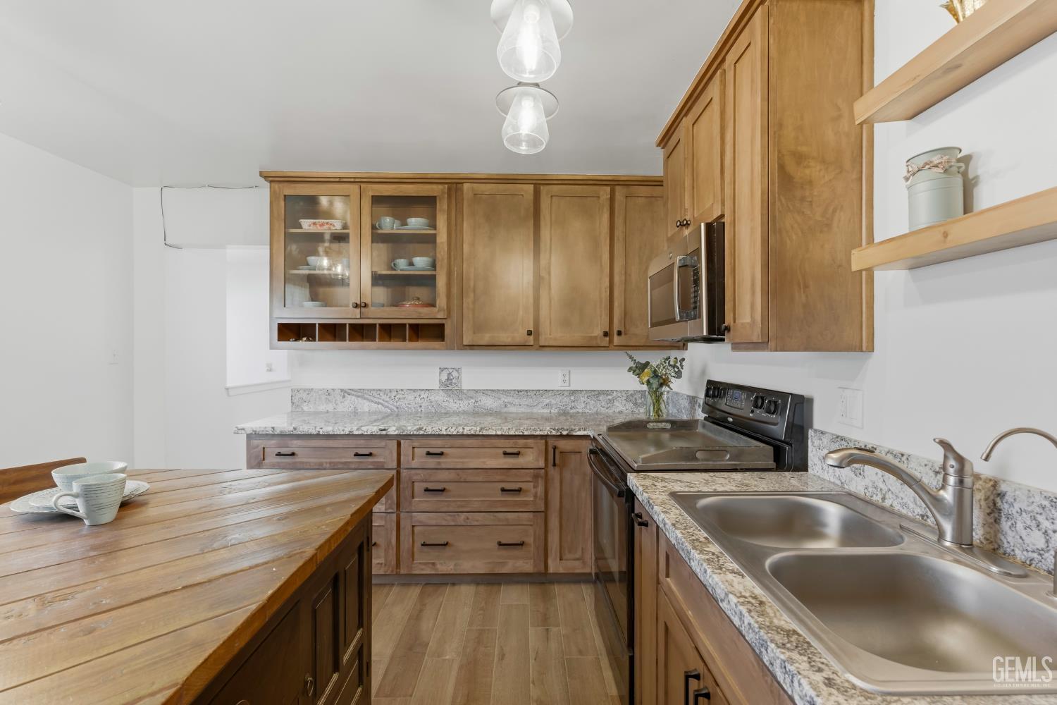 2700 Steensen Street