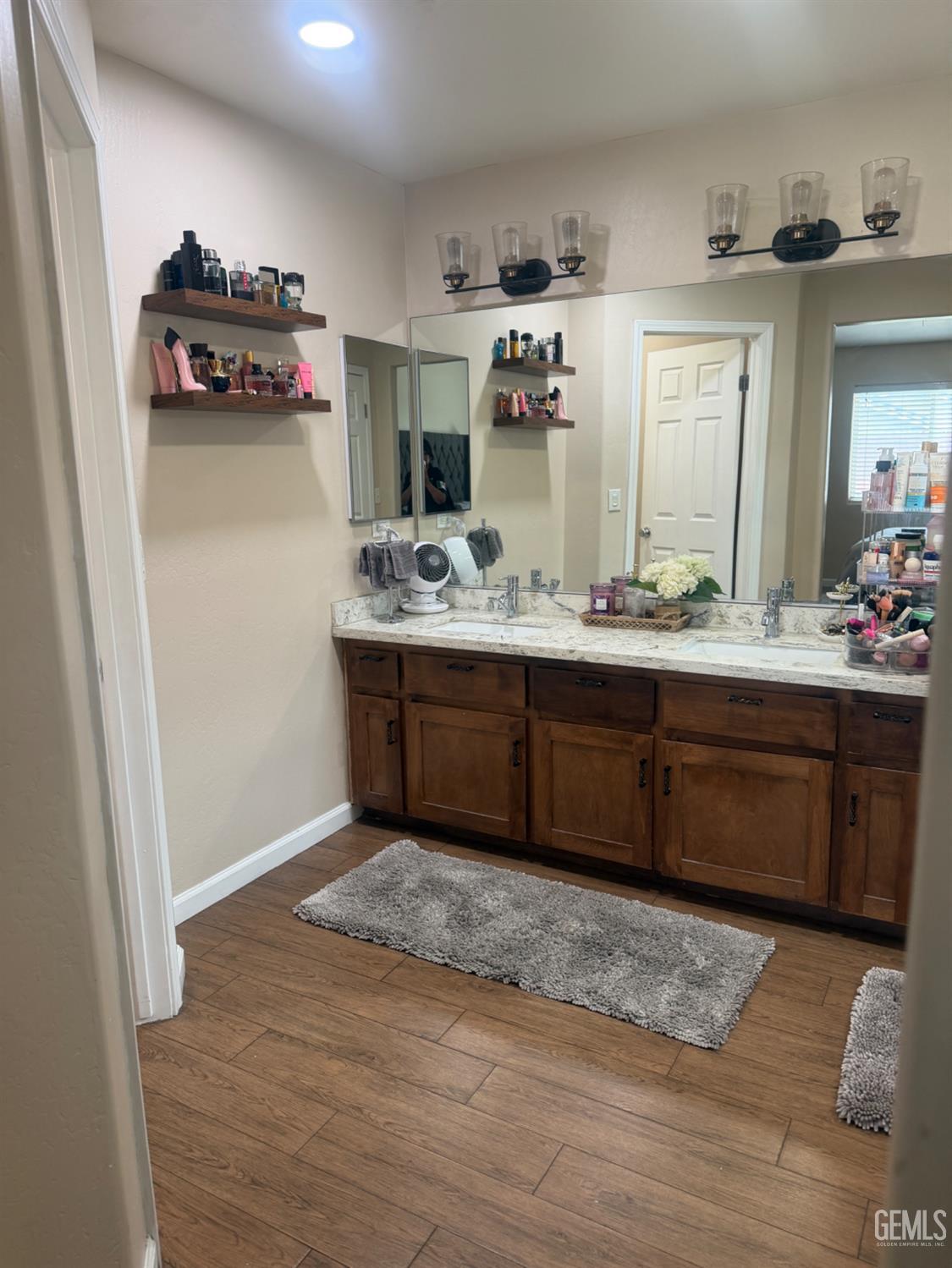 300 E war admiral Drive