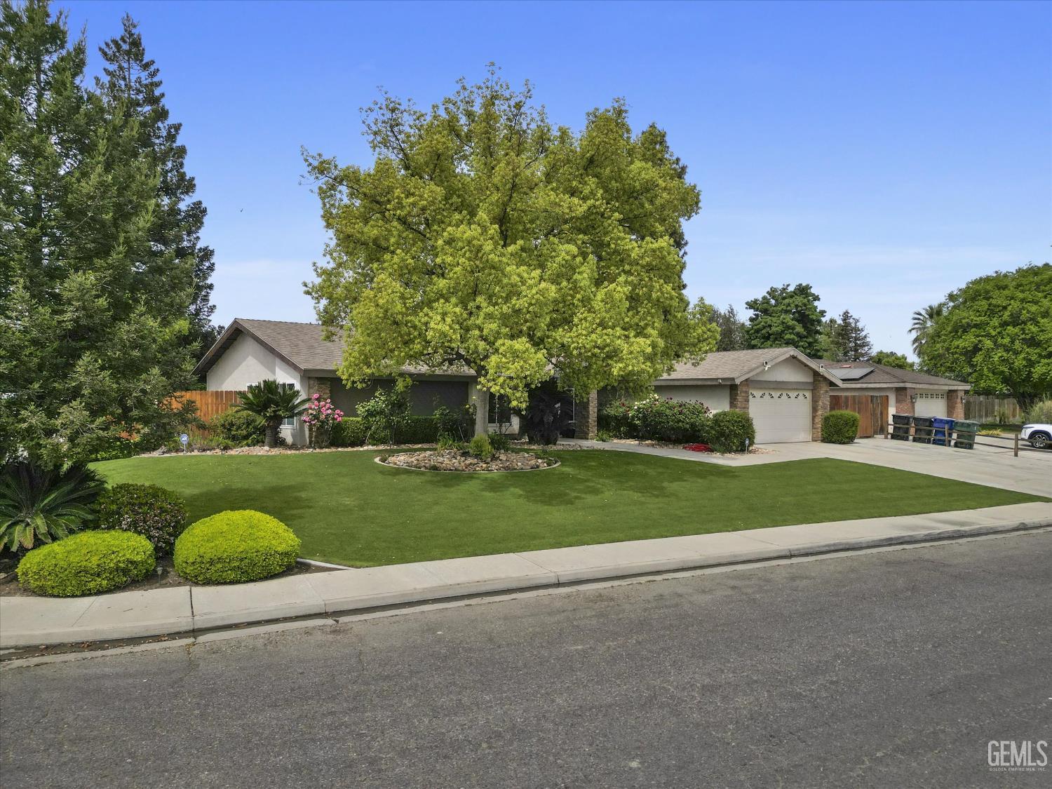 1813 Vallecito Lane