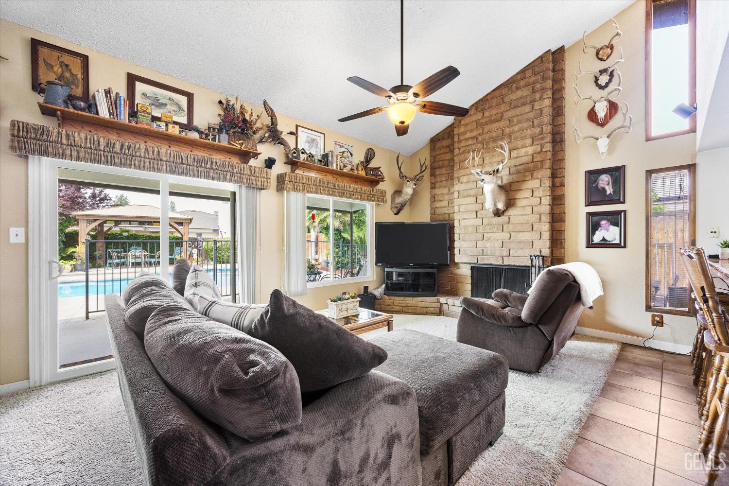 1813 Vallecito Lane