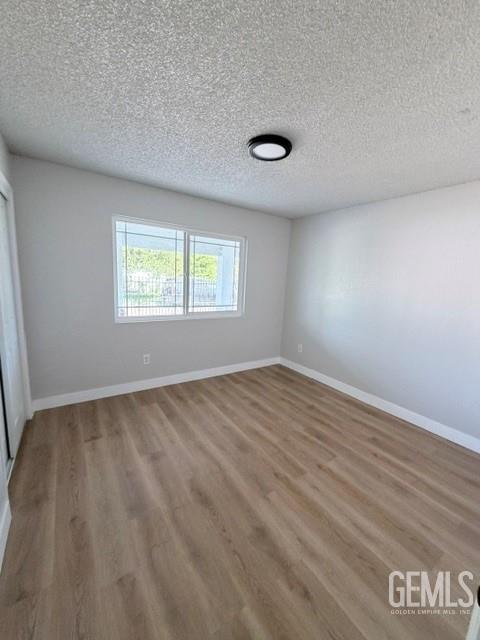 1105 S Oleander Avenue