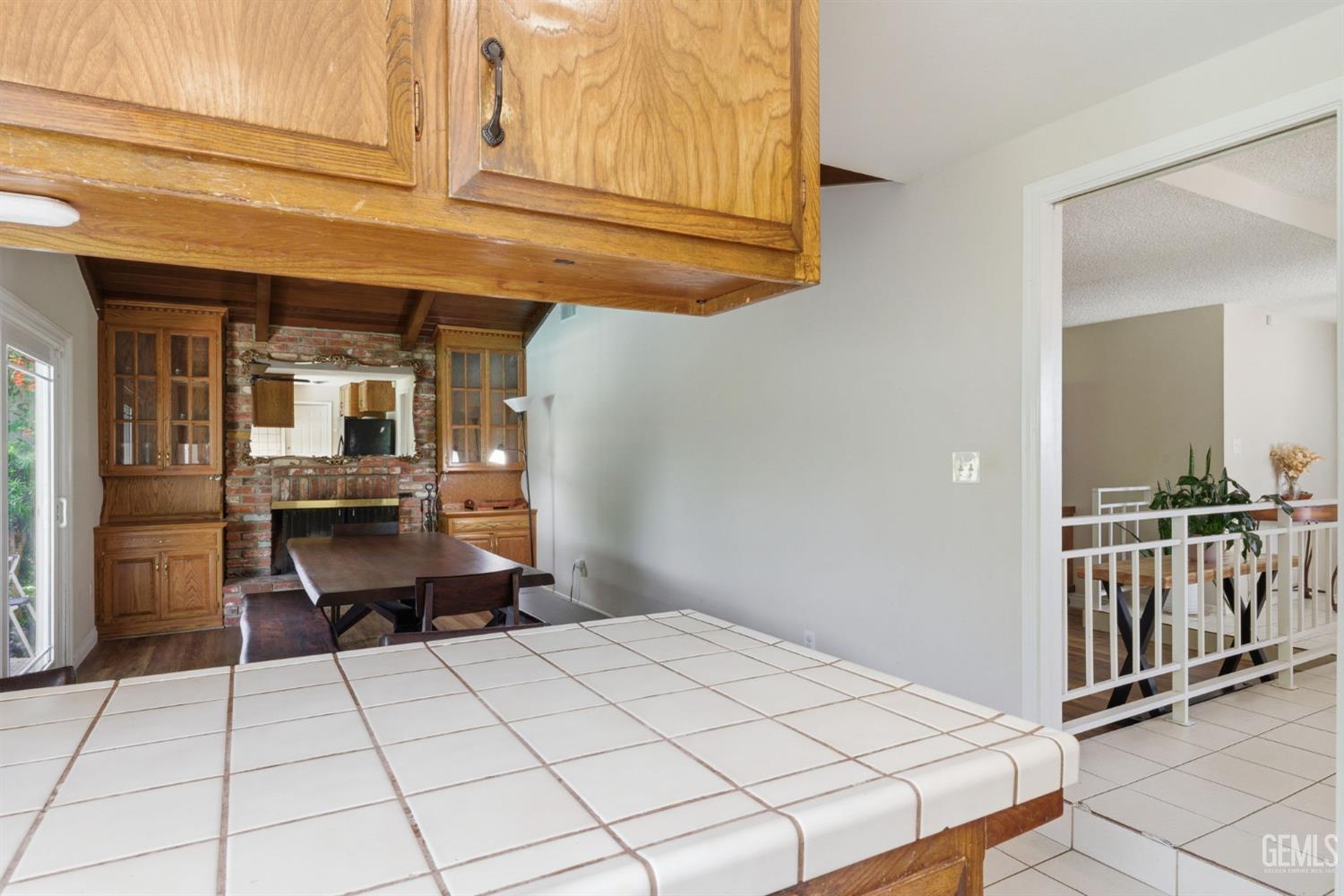 4200 Orinda Way