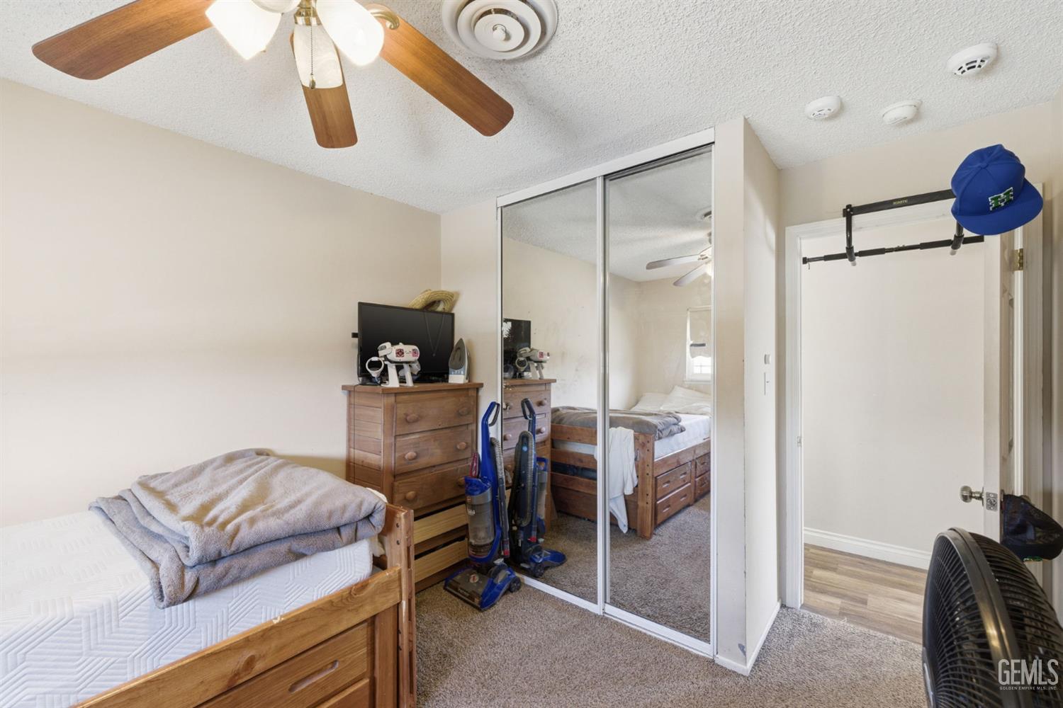 4200 Orinda Way