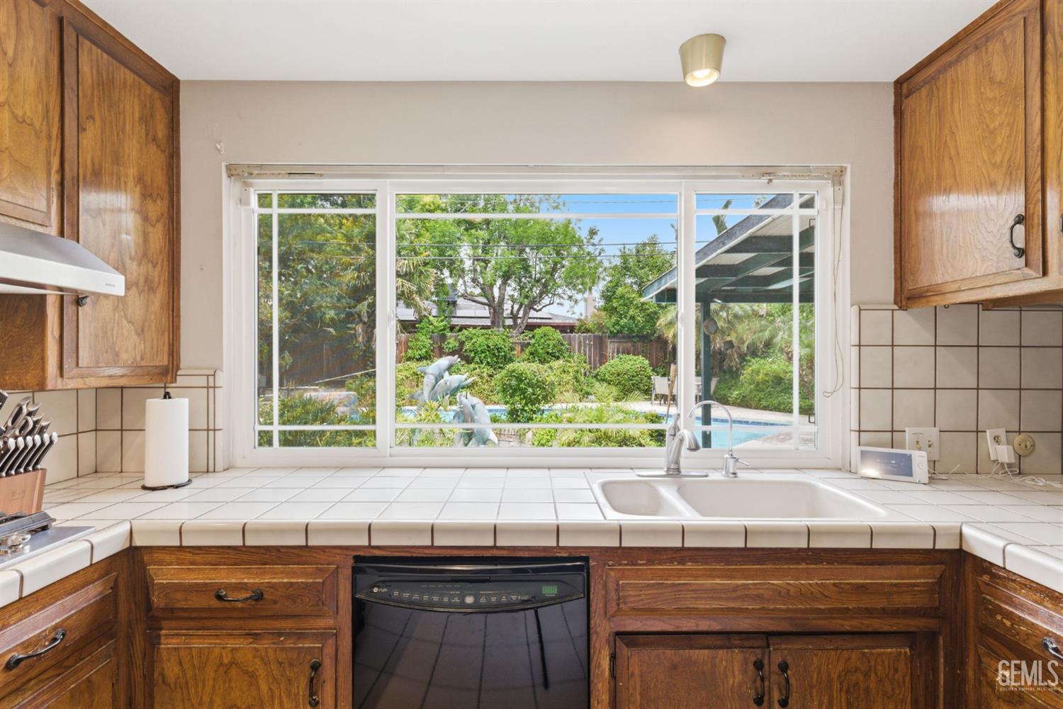 4200 Orinda Way
