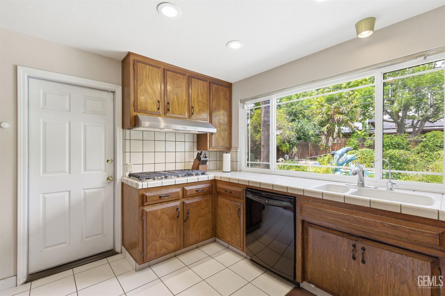 4200 Orinda Way