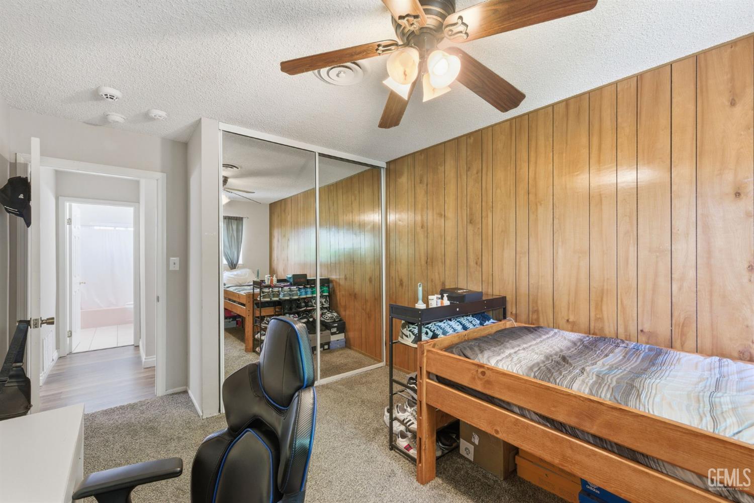 4200 Orinda Way