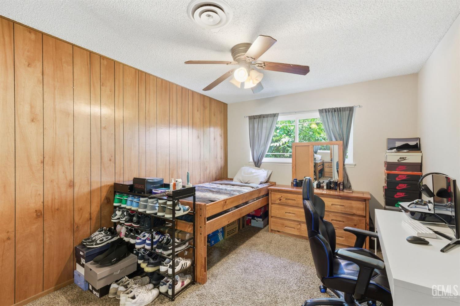 4200 Orinda Way