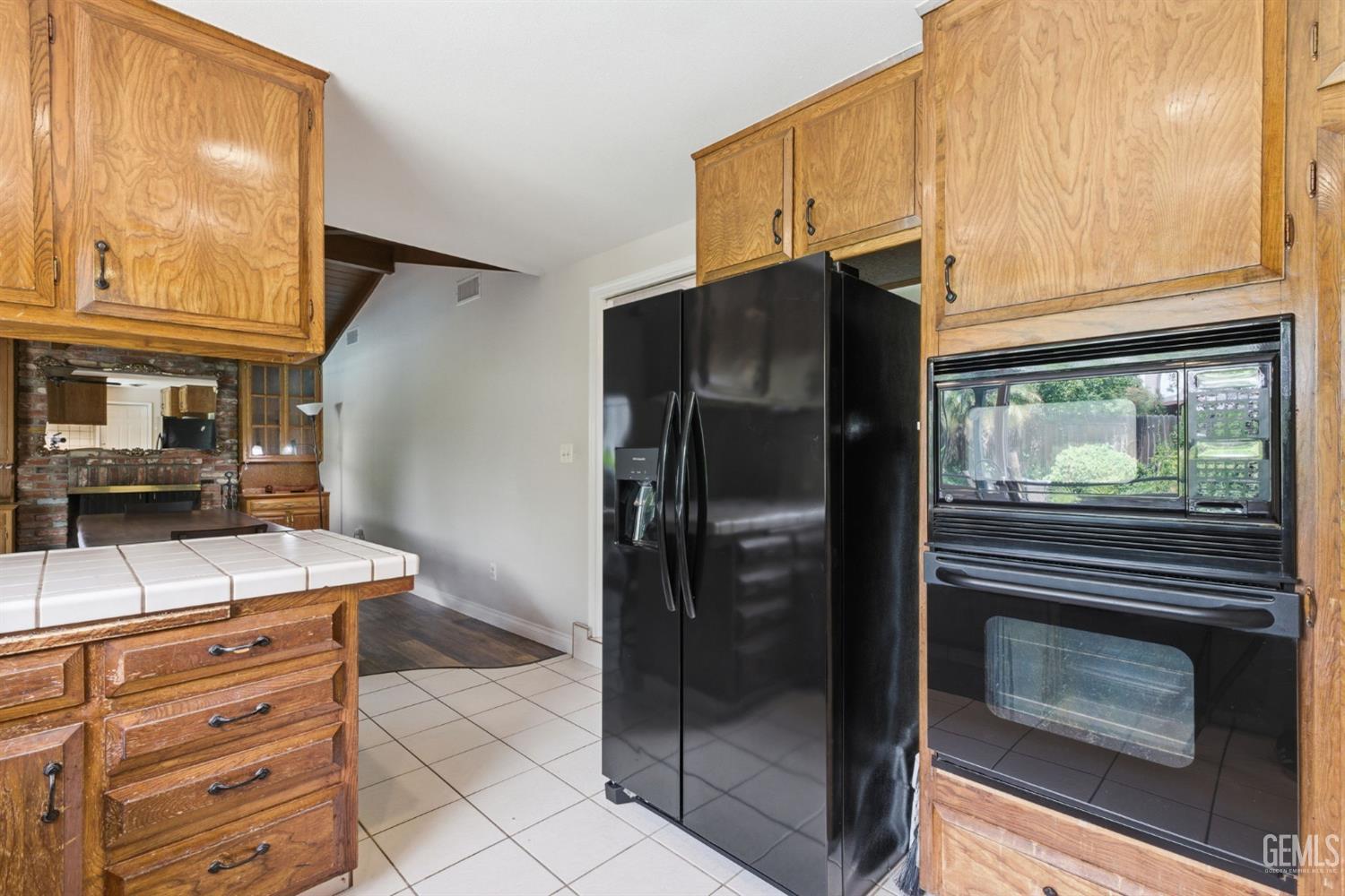 4200 Orinda Way
