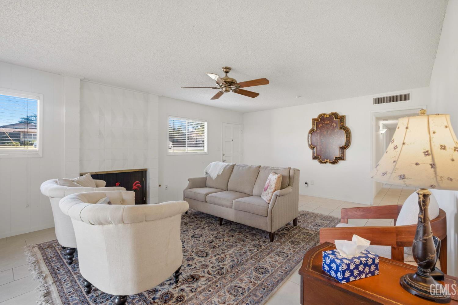 2813 Summit Circle