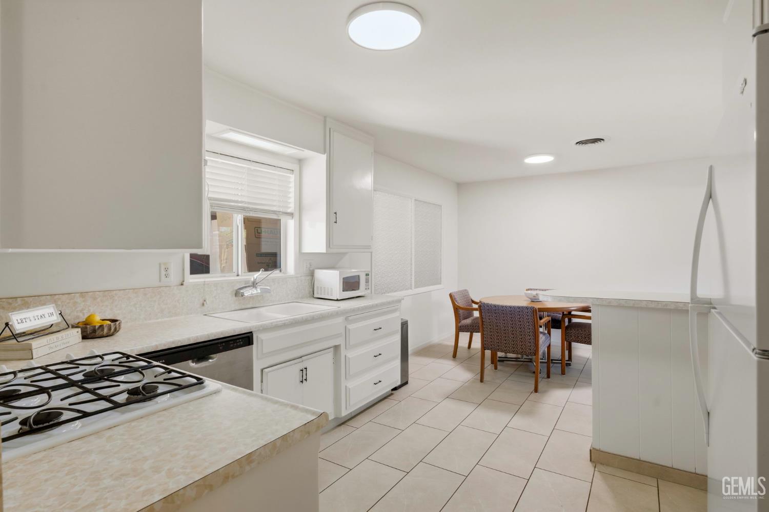 2813 Summit Circle